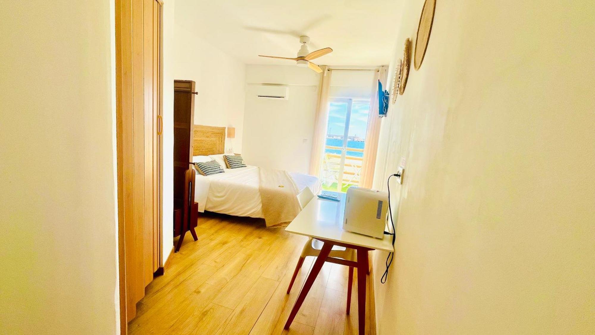 Hostal Playa Dreams Nautico Adults Garrucha Exterior foto