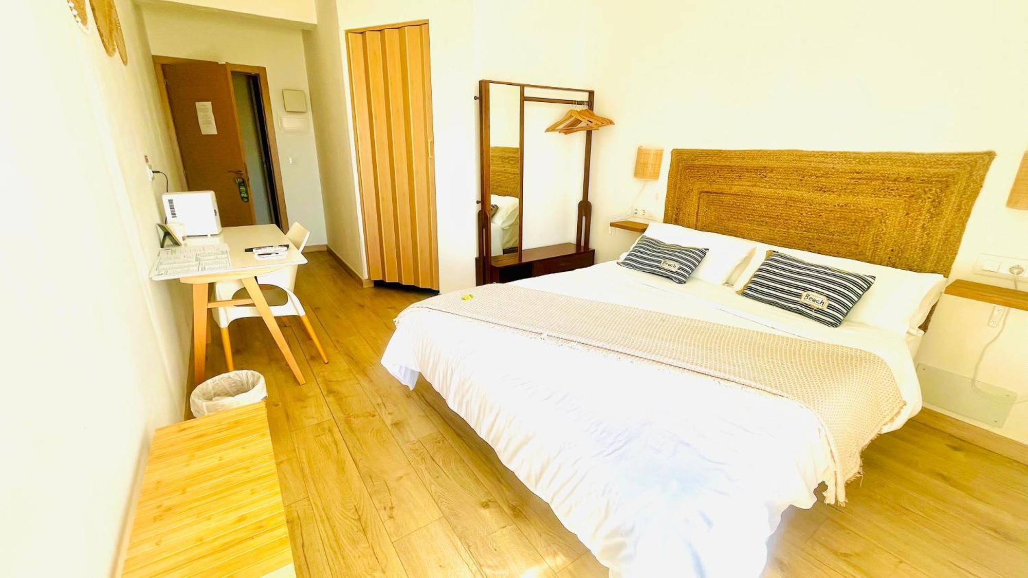 Hostal Playa Dreams Nautico Adults Garrucha Exterior foto